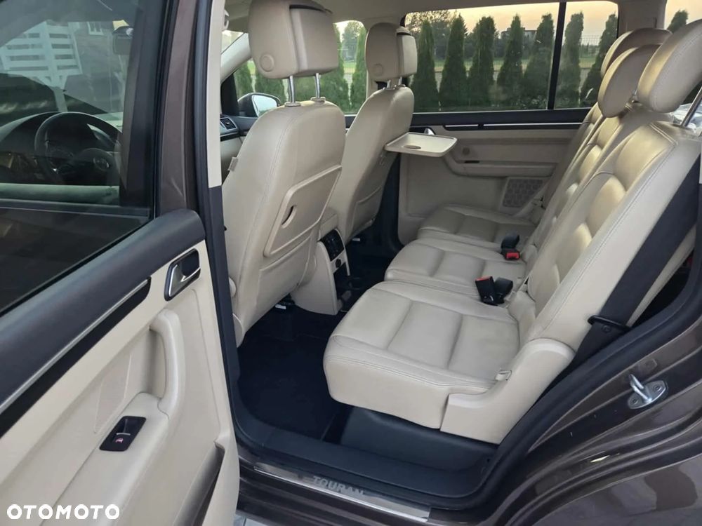 Volkswagen Touran 2.0 TDI DPF Highline DSG - 6