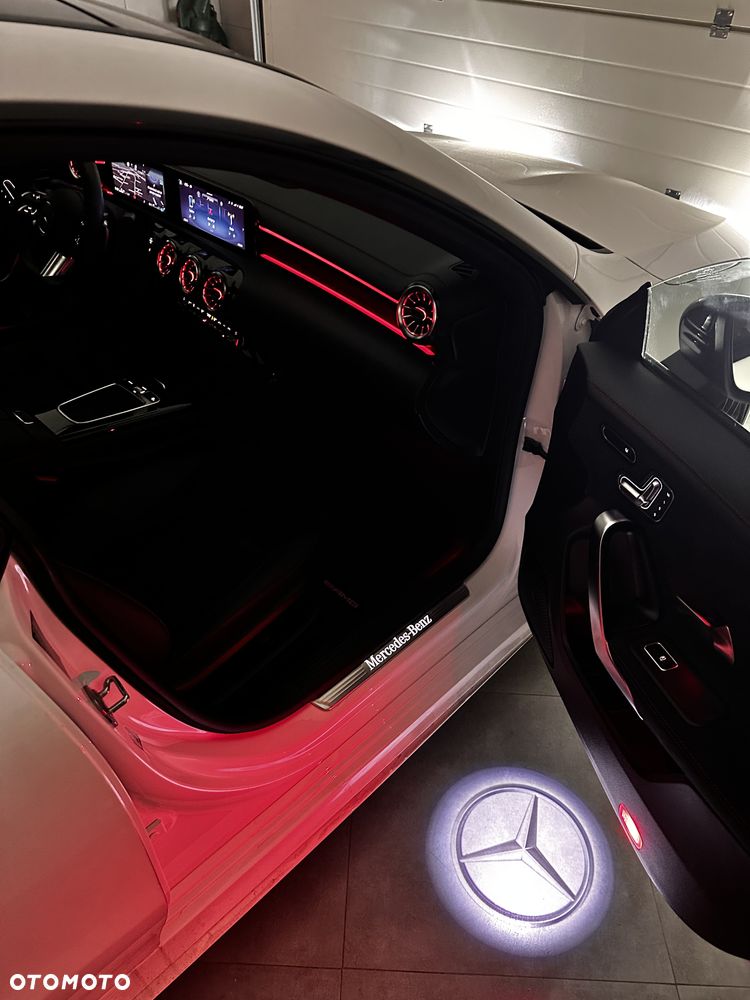 Mercedes-Benz CLA - 17