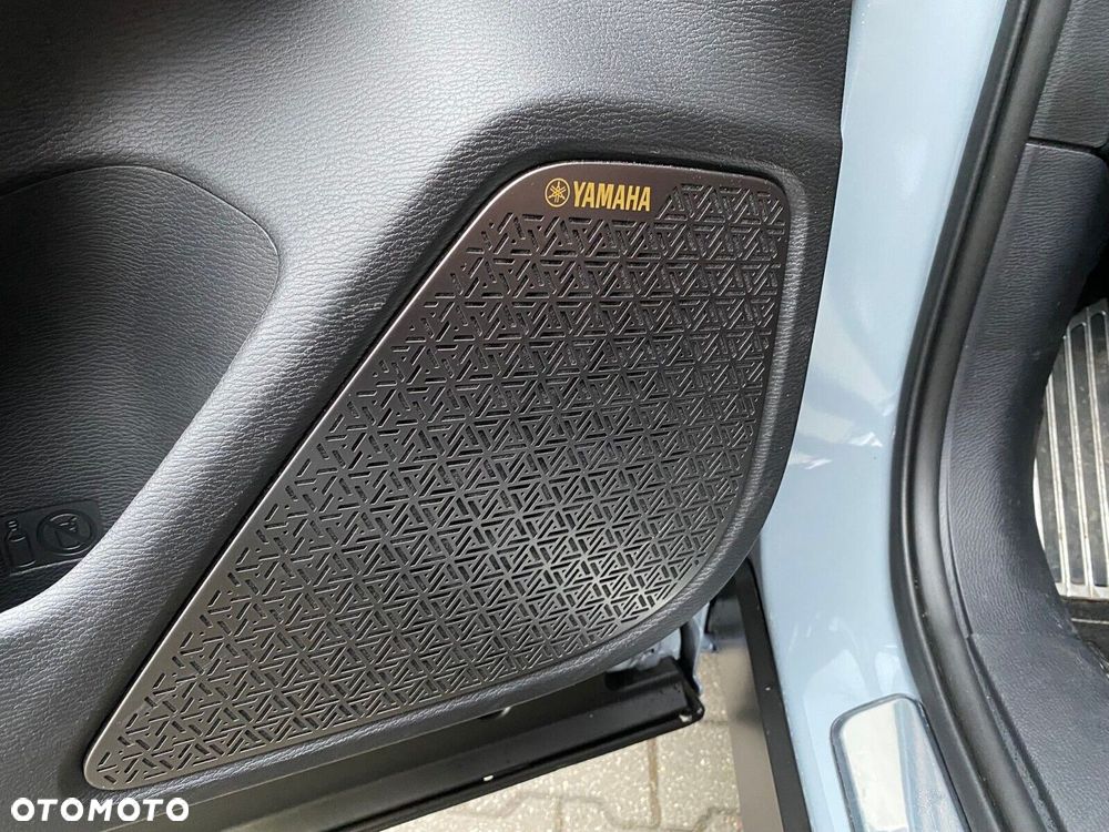 Mitsubishi Outlander - 18