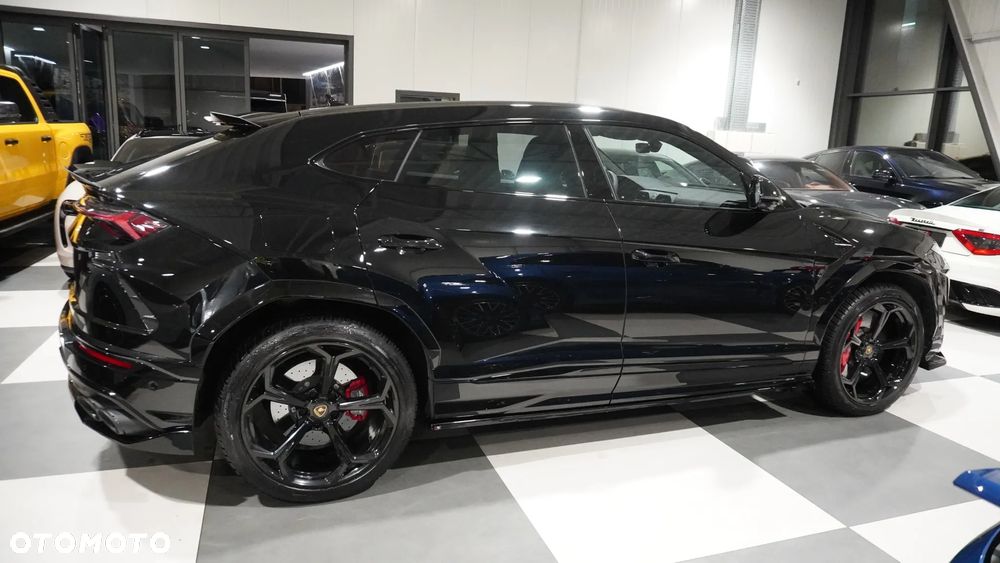 Lamborghini Urus - 18