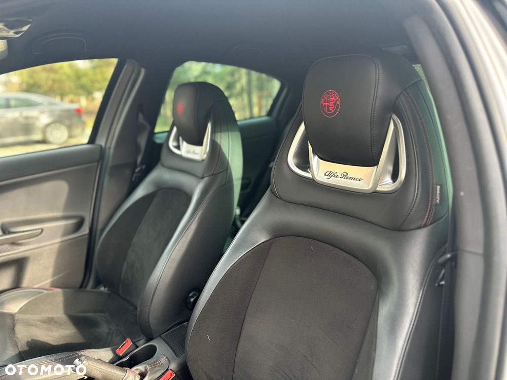 Alfa Romeo Giulietta 1750 TBi Veloce TCT - 12