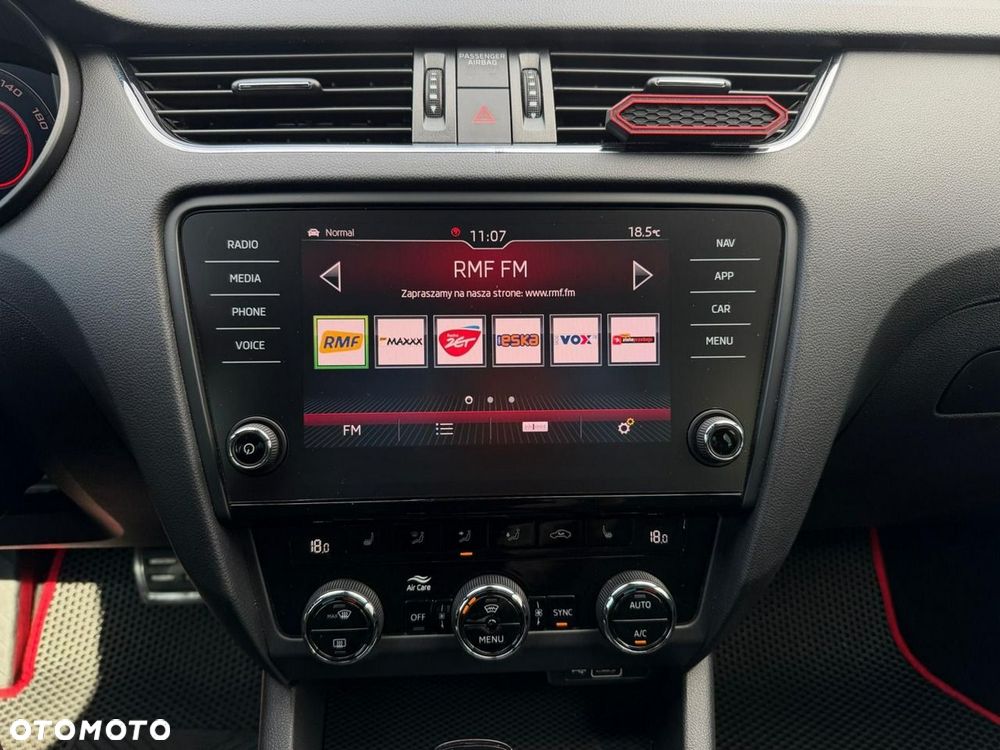 Skoda Octavia 2.0 TDI DSG RS - 19