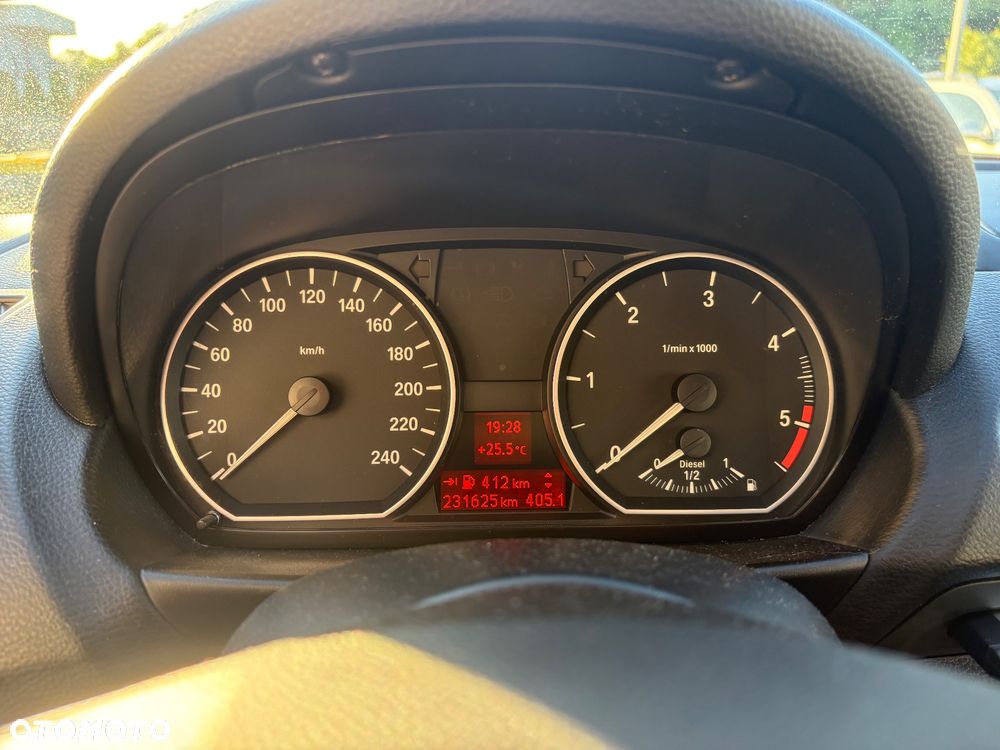 BMW Seria 1 116d - 10