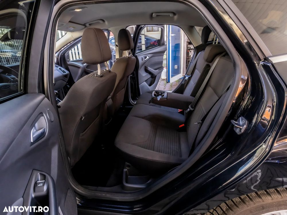 Ford Focus 1.0 EcoBoost Trend - 12