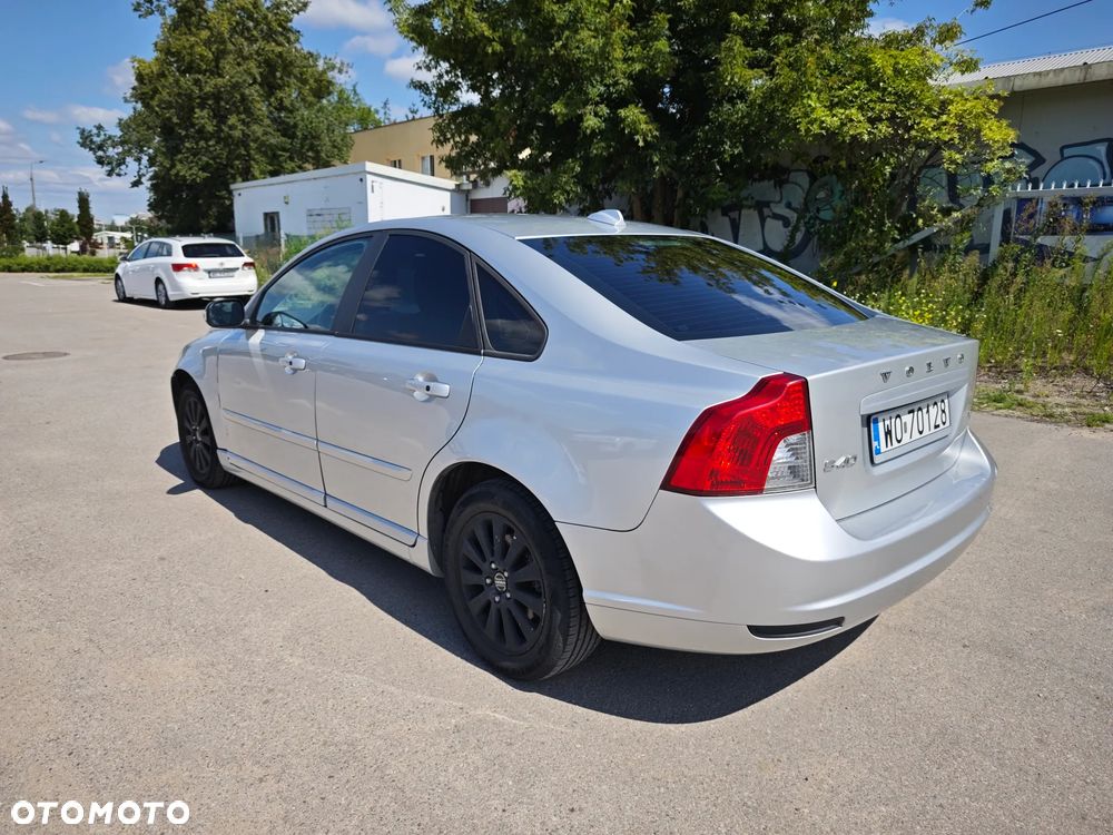 Volvo S40 2.4i - 4