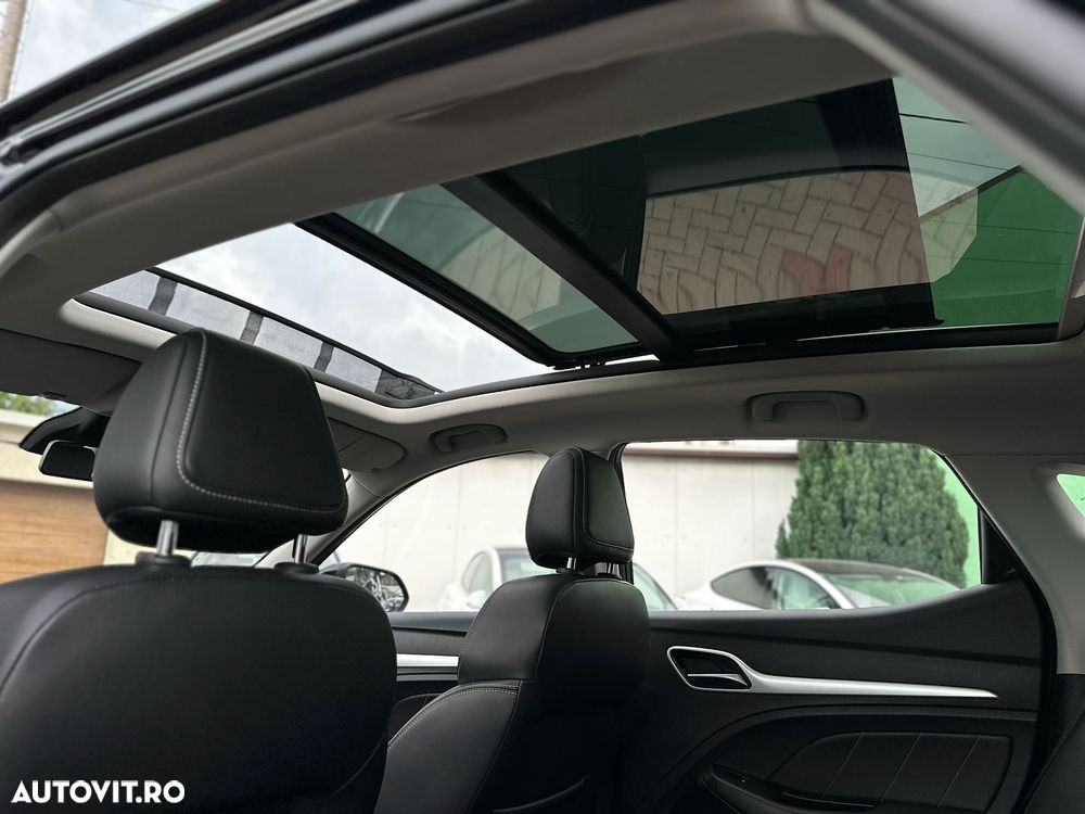MG ZS EV Luxury - 27