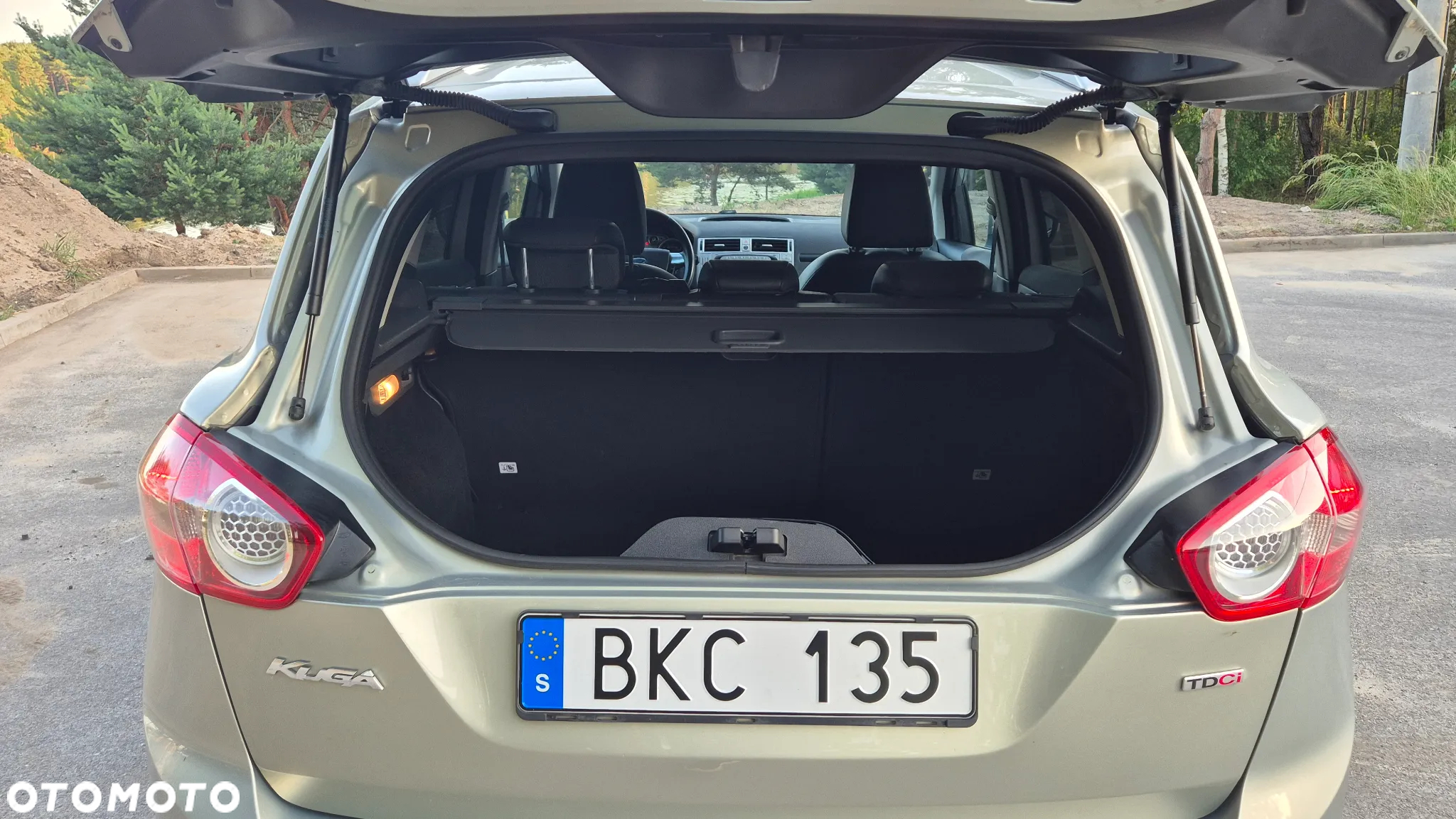Ford Kuga 2.0 TDCi 4x4 Titanium - 14