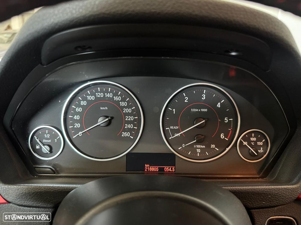 BMW 320 d Pack M - 15