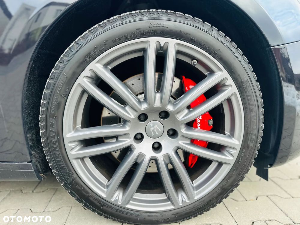 Maserati Ghibli GranSport - 14