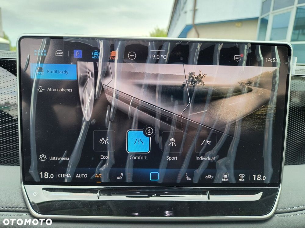 Volkswagen Tiguan - 25