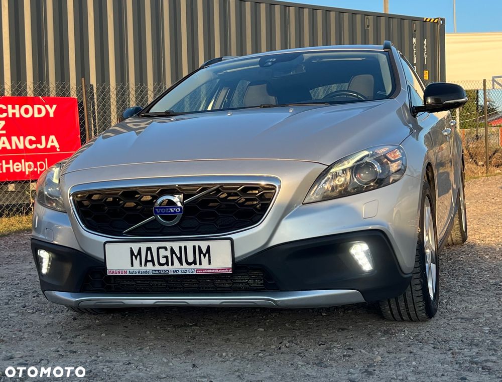 Volvo V40 Cross Country D2 Momentum - 29