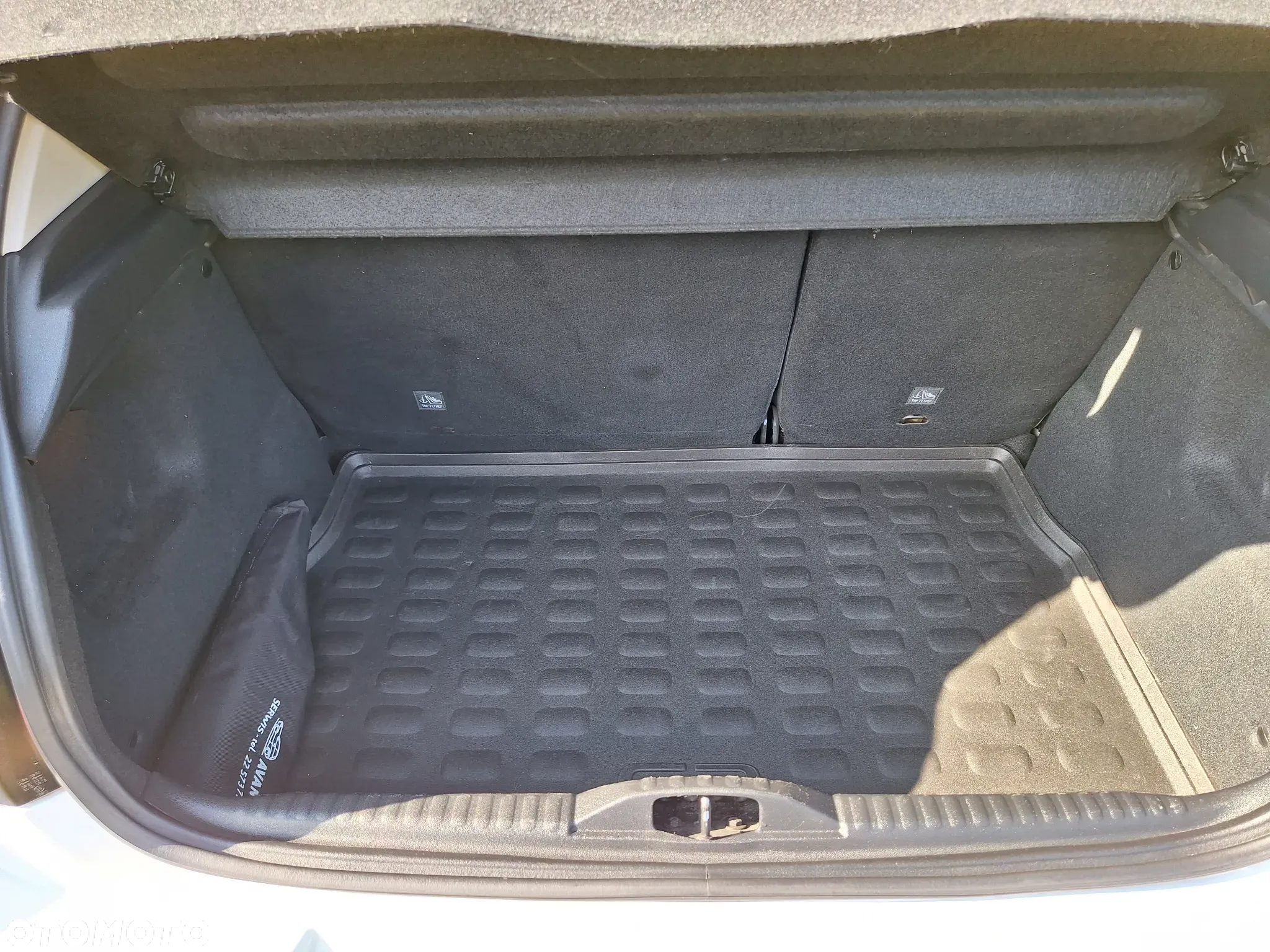 Citroën C3 1.2 PureTech Shine S&S EAT6 - 24