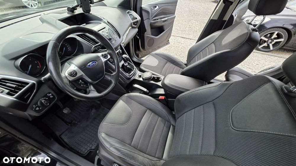 Ford Kuga - 22