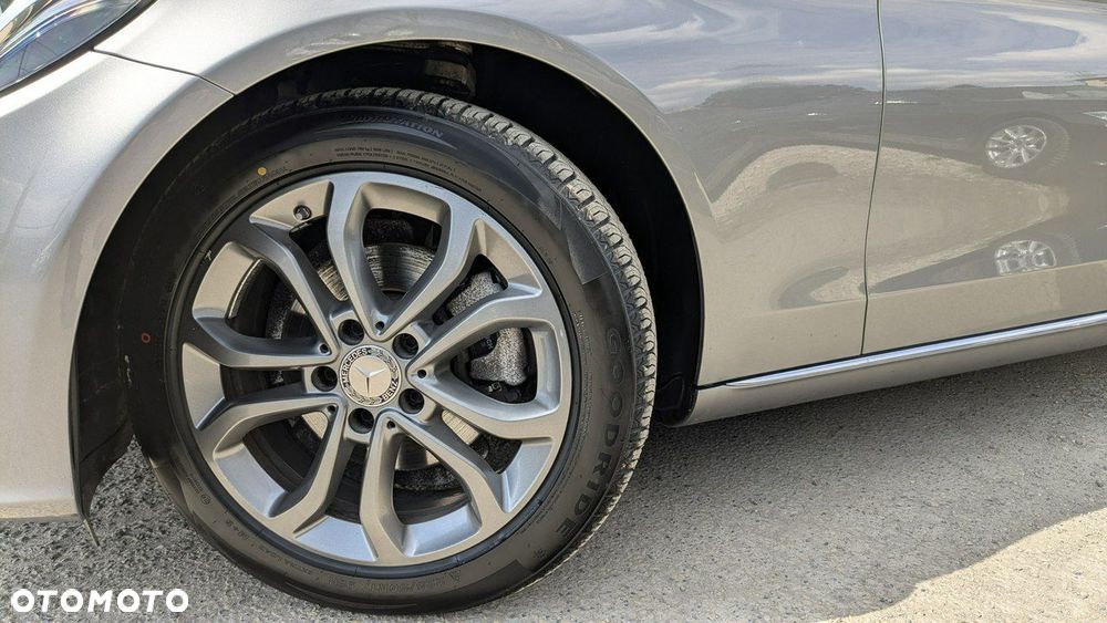 Mercedes-Benz Klasa C - 36