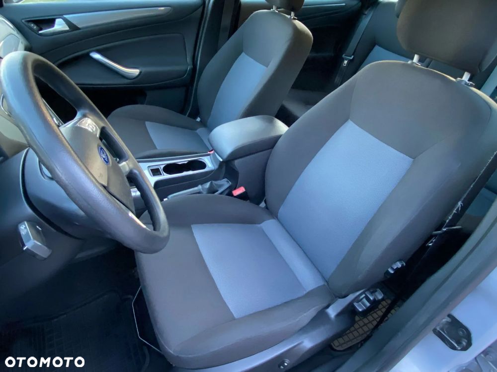 Ford Mondeo 2.0 Ghia X - 13