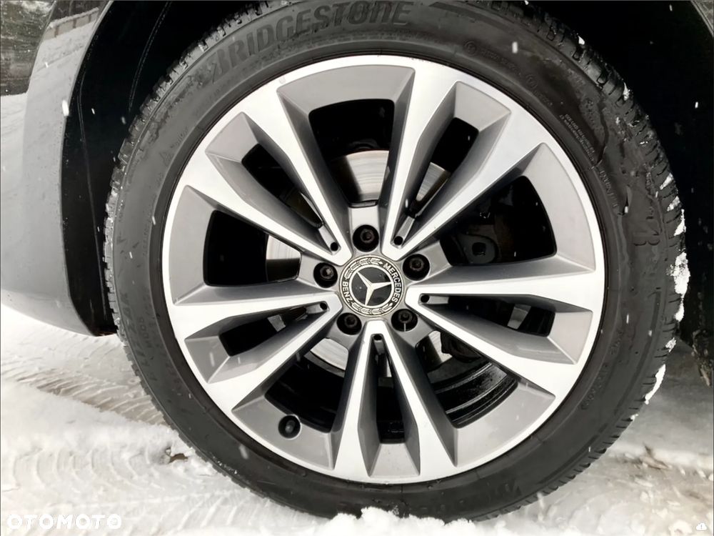 Mercedes-Benz Klasa V - 5