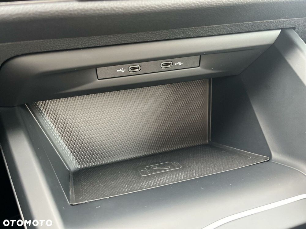 Volkswagen Golf - 26