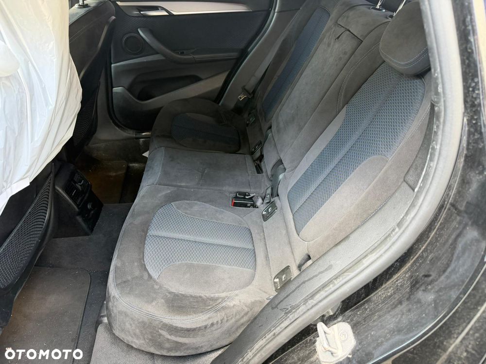 BMW X1 - 11
