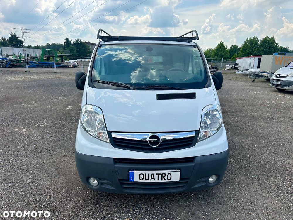 Opel Vivaro - 8