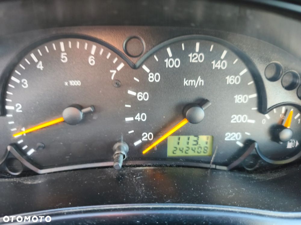 Ford Focus - 8