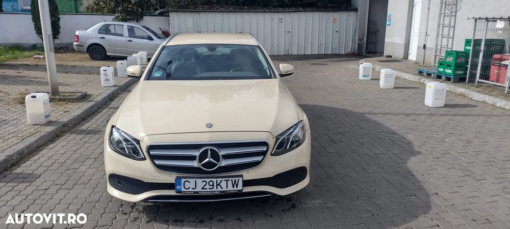 Mercedes-Benz E 200 d T 9G-TRONIC Avantgarde - 10