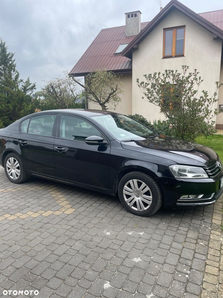 Volkswagen Passat 1.6 TDI Comfortline - 2