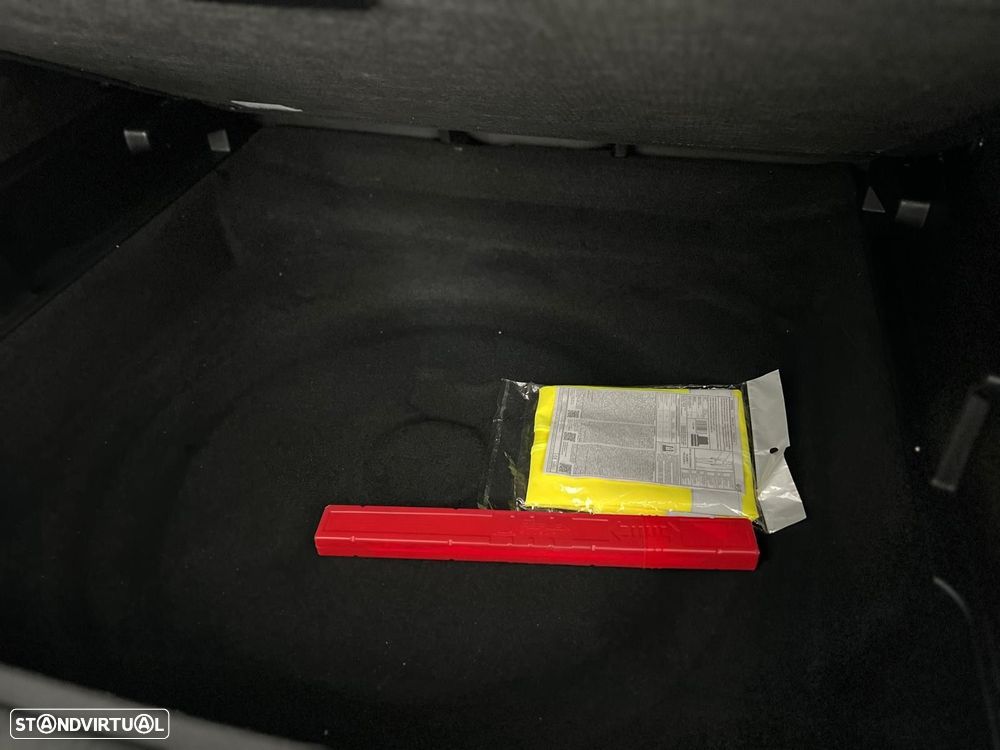 Peugeot 3008 1.2 Hybrid Allure Pack e-DCS6 - 16