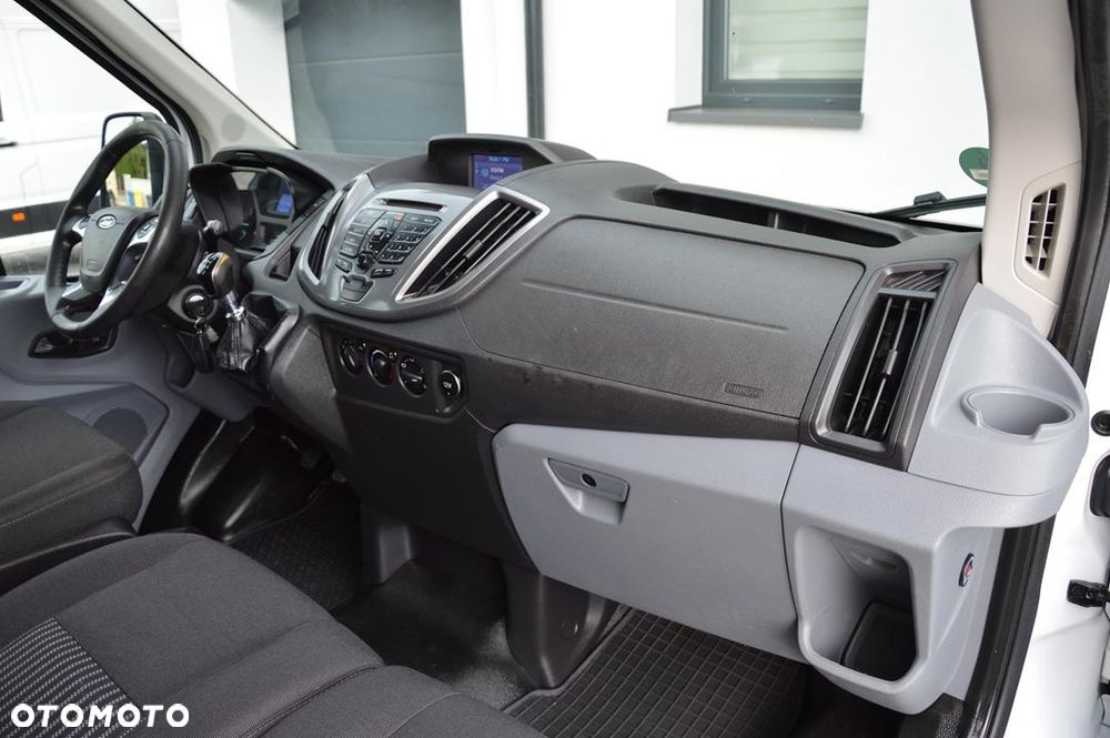 Ford Transit - 19