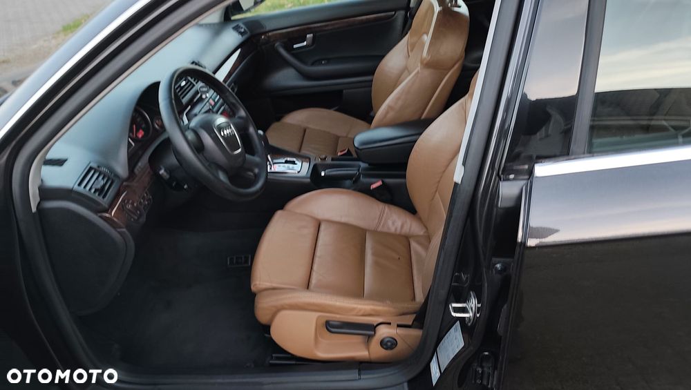 Audi A4 Limousine - 7