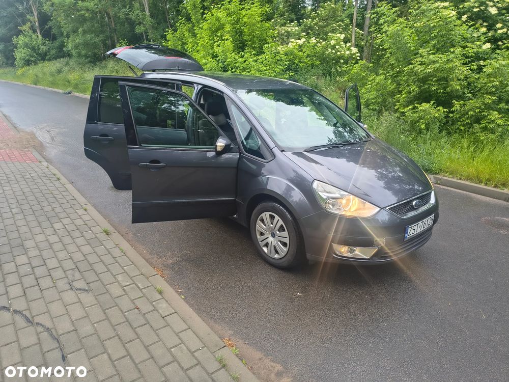 Ford Galaxy 2.0 TDCi Titanium - 17