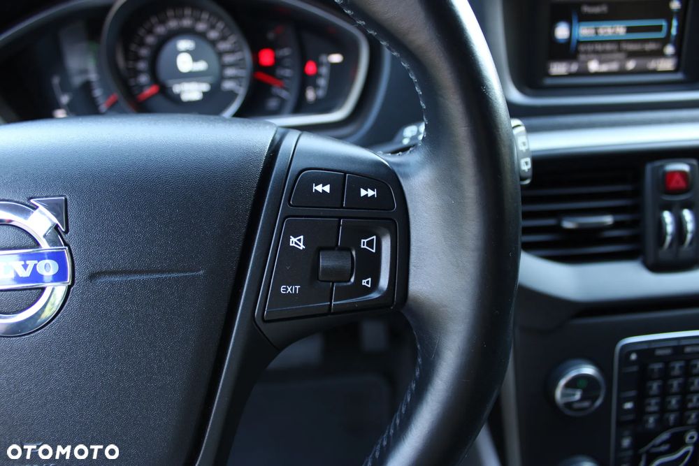 Volvo V40 D2 Momentum - 27