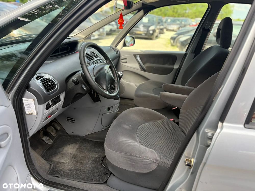 Ford Focus 1.8 FF Platinium X - 15