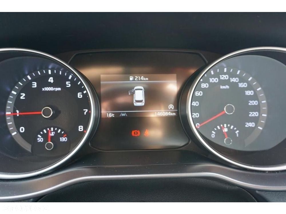 Kia Ceed - 10