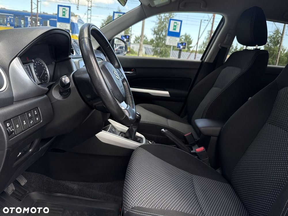 Suzuki Vitara 1.6 Comfort 4WD - 11