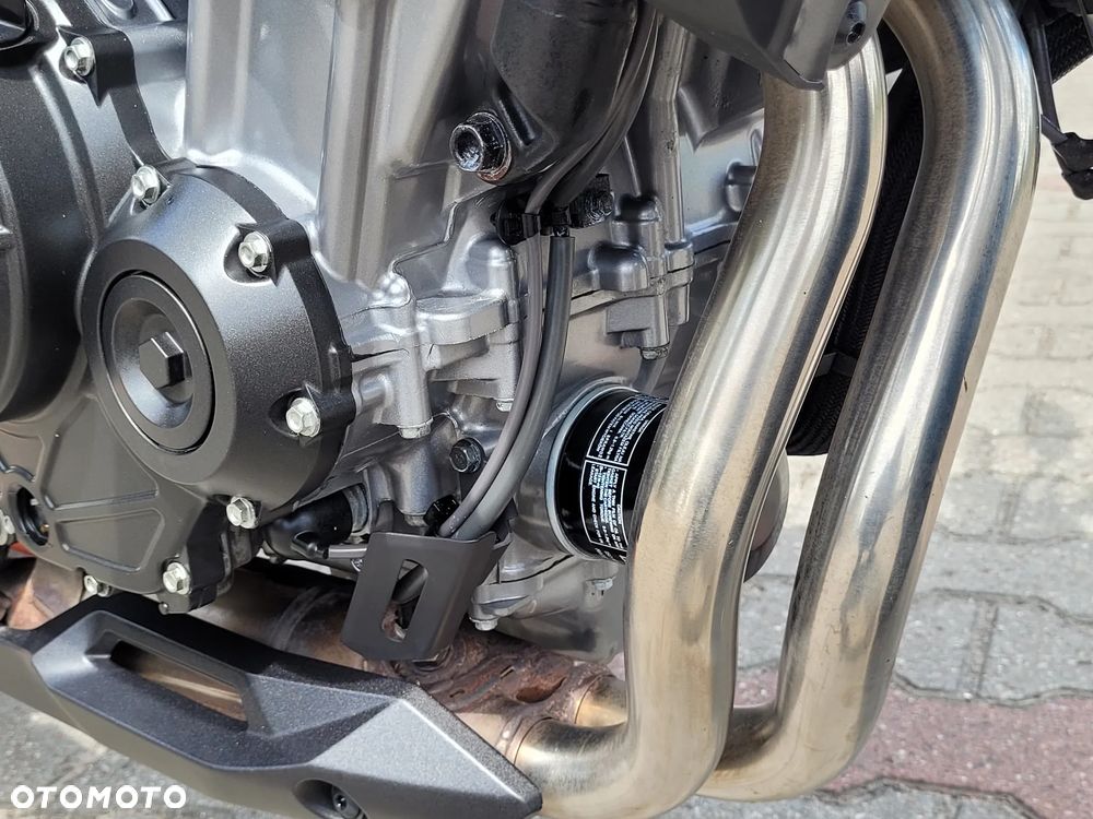 Honda CB - 17