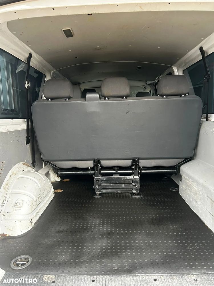 Volkswagen Transporter - 2