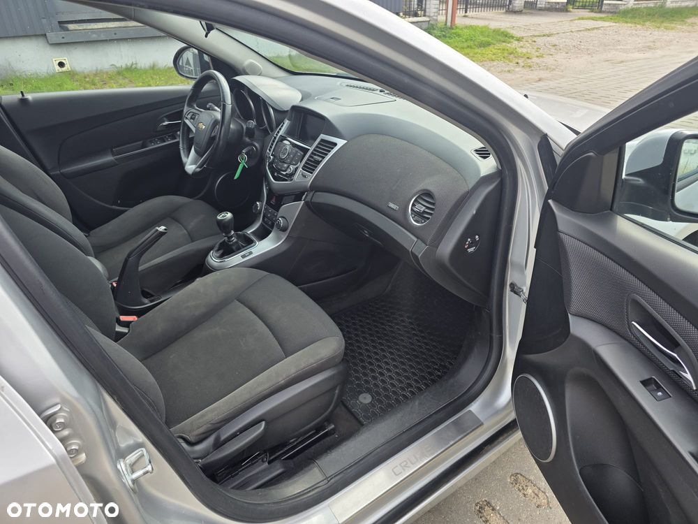 Chevrolet Cruze 2.0 D LT - 11