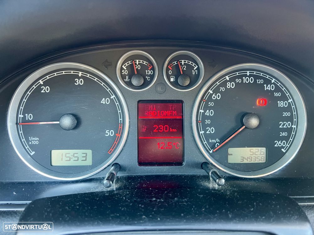 VW Passat Variant 1.9 TDi Confortline - 11