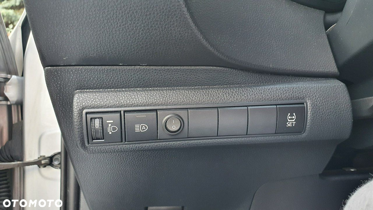 Toyota Corolla 1.6 Comfort - 32
