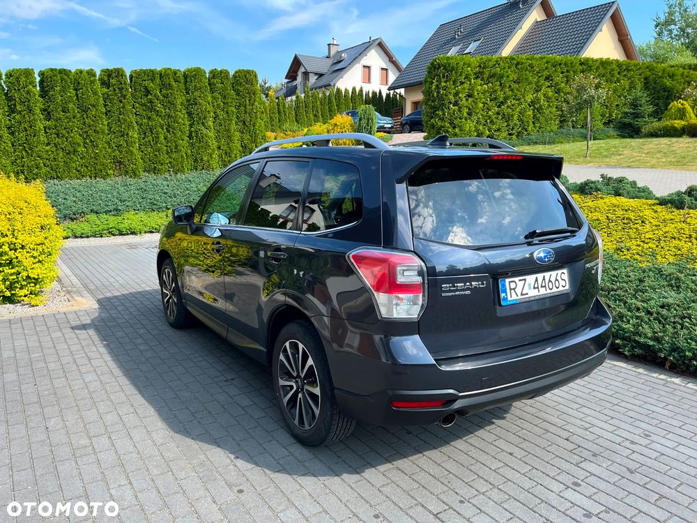 Subaru Forester 2.0 XT Platinum Lineartronic - 8