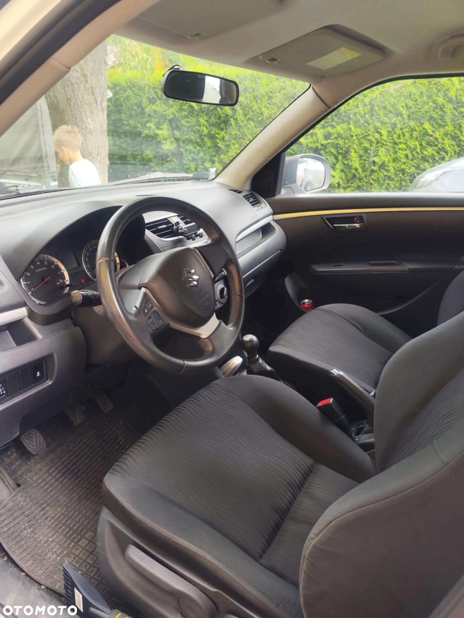 Suzuki Swift - 8