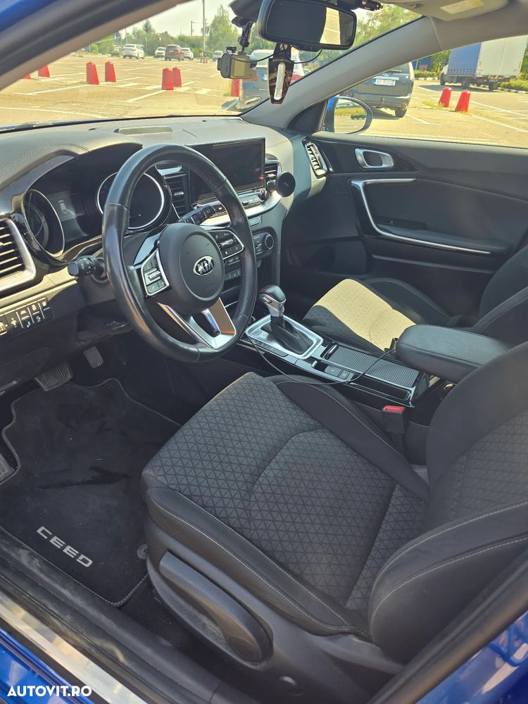 Kia Ceed - 12