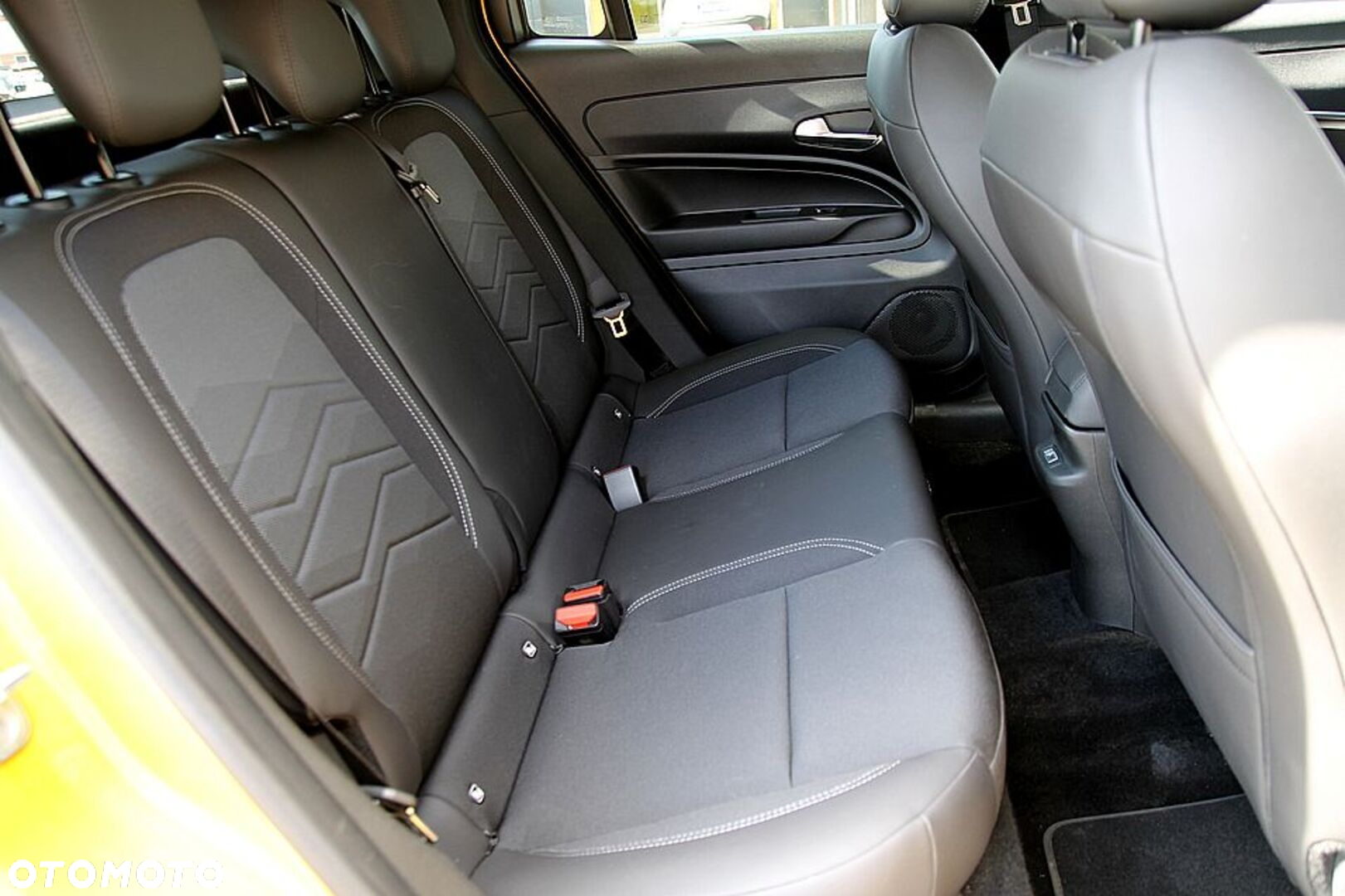 Jeep Avenger 1.2 T3 mHEV Summit FWD eDCT6 - 25
