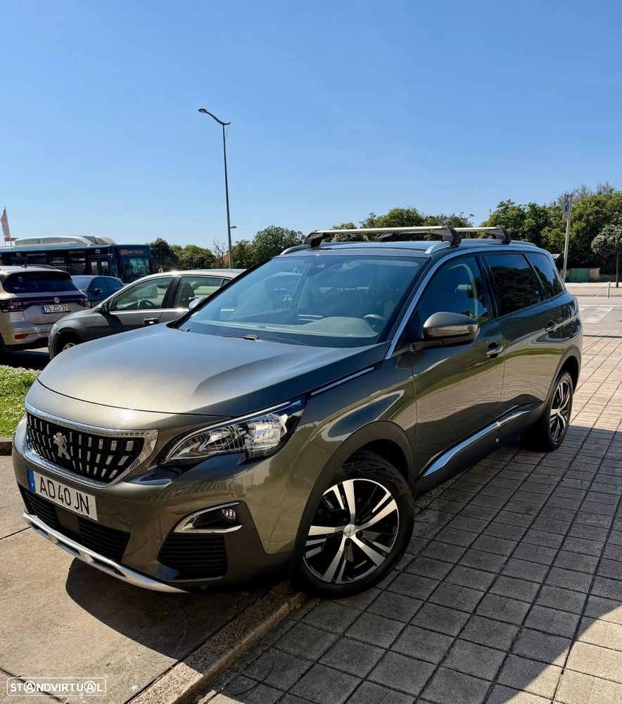 Peugeot 5008 1.2 PureTech Allure - 2