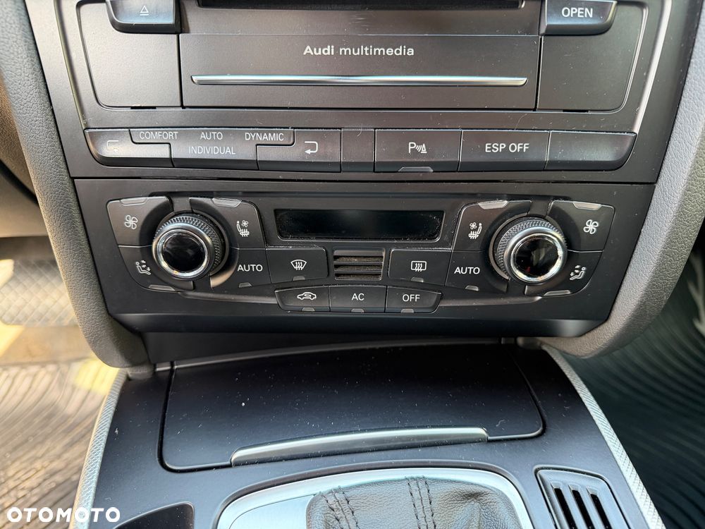 Audi A4 Allroad 3.0 TDI DPF S tronic - 9