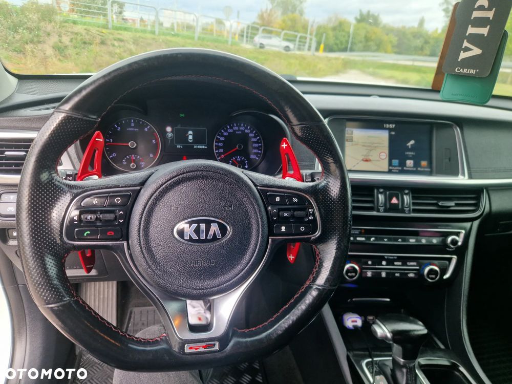 Kia Optima - 39