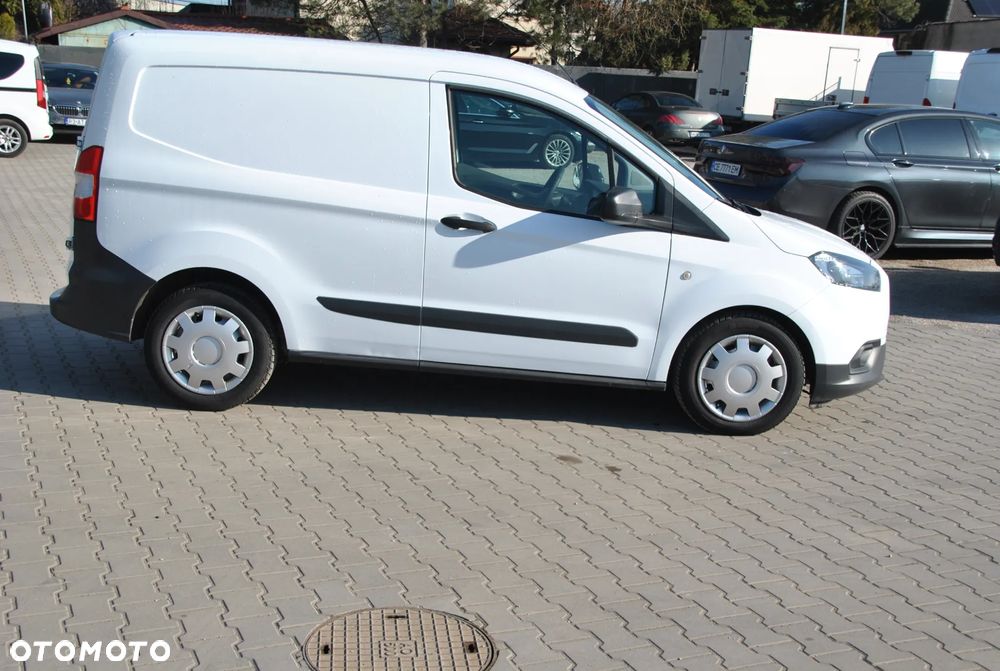 Ford Transit Courier - 6