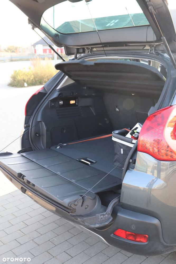 Peugeot 3008 1.6 HDi Premium - 8