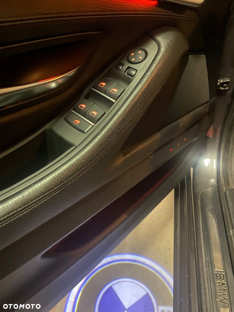BMW Seria 5 520d - 7