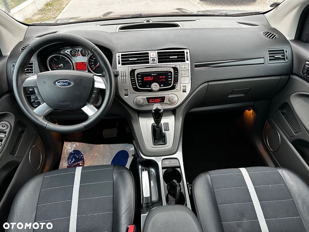 Ford Kuga 2.0 TDCi 4x4 Titanium - 25